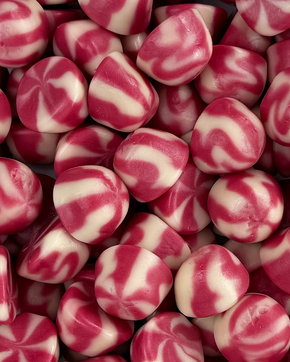 Strawberry Twist Kisses